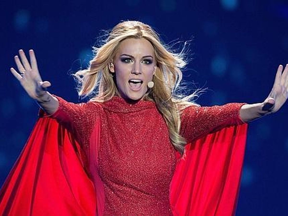Formula_Music's tweet photo. ¡DIFÍCIL!
¿Con cuál de estas grandes actuaciones que representaron a España en #Eurovision te quedas? 
🔃 Edurne 
❤️ Blas Cantó https://t.co/1ZqgxbfwY6