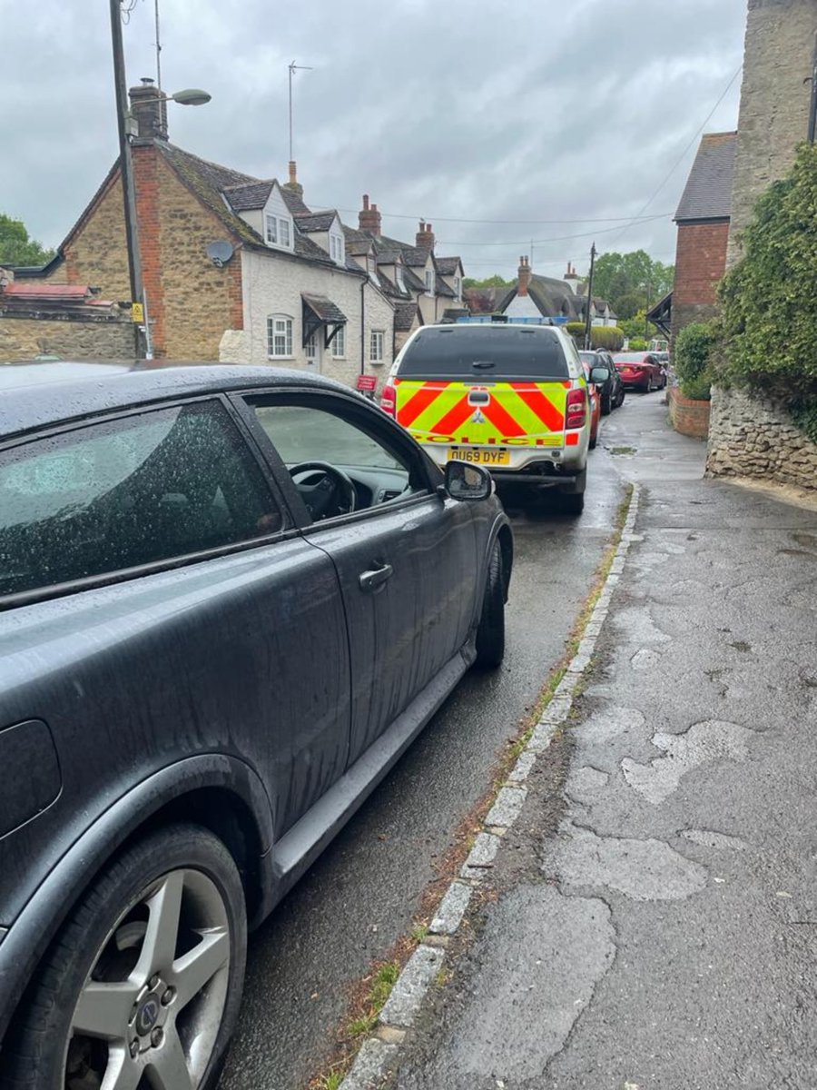 TVP_RuralCrime's tweet photo. The #TVPRural Taskforce stopped this vehicle following an ANPR activation. The driver was dealt with at the roadside for no insurance. #NotOnOurPatch #P0078 ππ https://t.co/oyjkgAJ6GF