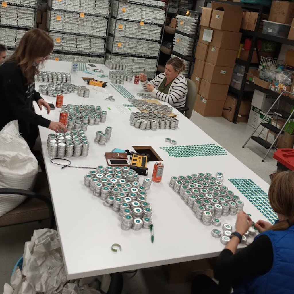 aitcmb's tweet photo. Thank you to our #CALM22 #ReachTheTeach Sponsor @CanolaGrowers for making the distribution of our #MBSeedKit to 330 registered K-6 #mbteachers possible! ๐
Here are a few behind-the-scenes photos of all the hard work that went into preparing this #ageducation resource! https://t.co/MQxtlknexP