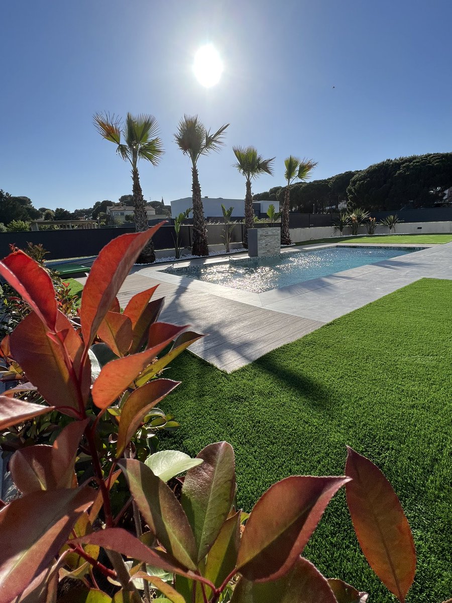 DissenyVerd's tweet photo. Nou projecte finalitzat a la #costabrava nou #jardidissenyverd  per a uns nous clients que han confiat en els nostres dissenys projeccions i execucions. Moltíssimes gràcies per fomar part dels nostres fantàstics #espaisdissenyverd 
Per moltes obres més plegats!!! https://t.co/XTxOm6CSnG
