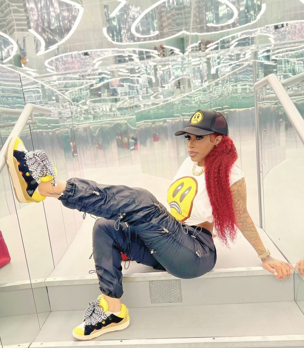 theblvksheep's tweet photo. i love when the baddies wear my brand #NormalisDead 🚧 https://t.co/LscMv6Ru5X