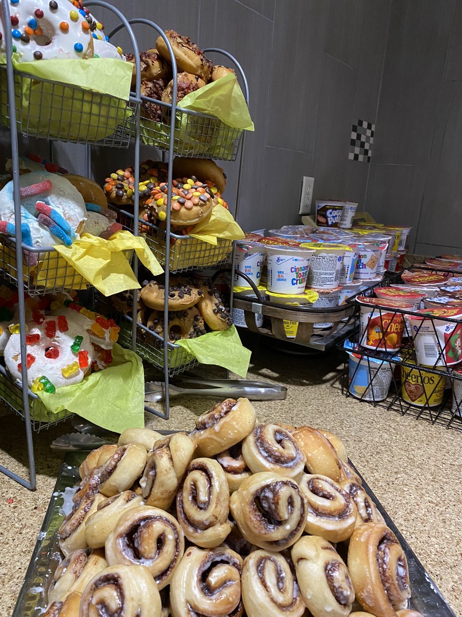 slucampusdining's tweet photo. Late Night Breakfast was a HUGE hit! We can���t wait for next semester! #latenightbreakfast #lionup https://t.co/9qjb8DJTHv