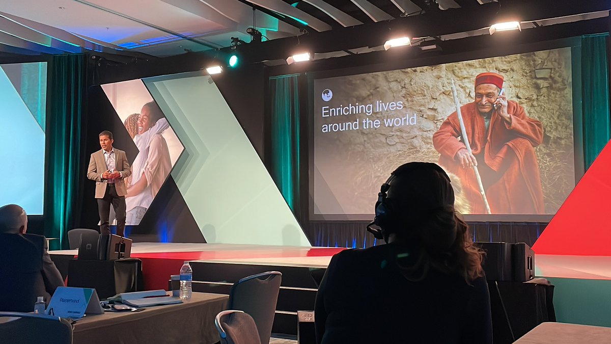Alexa_Cheater's tweet photo. We’ll folks—you heard it from @Qualcomm’s Brent Wilson at #Kinexions. The #semiconductor chip shortage is improving but the emergence of #5G  has likely changed the industry forever. https://t.co/oLpiuyMqBt