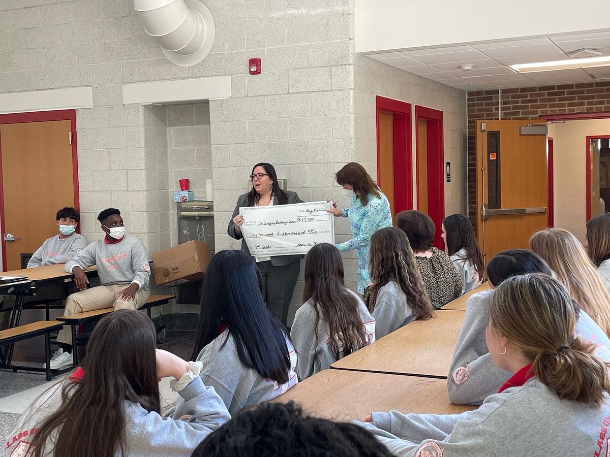 SGBschool's tweet photo. A special thanks to Mrs. Bruzzano for donating $1,500 to the 8th grade for their graduation activities. Thank you for your kindness and generosity. https://t.co/oC3wAbvYcF