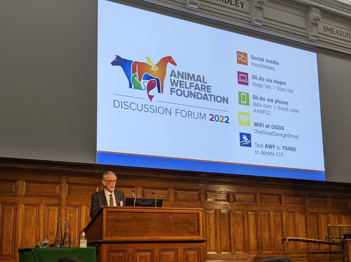 AWF_VETS's tweet photo. After a fantastic day, Julian Kupfer is now giving the closing address for the 2022 AWF Discussion Forum. He has asked the audience to think about " what is your one take home message for the day?"  Lots of food for thought! #AWFDebate #AnimalWelfare https://t.co/uuK8DMfT6J