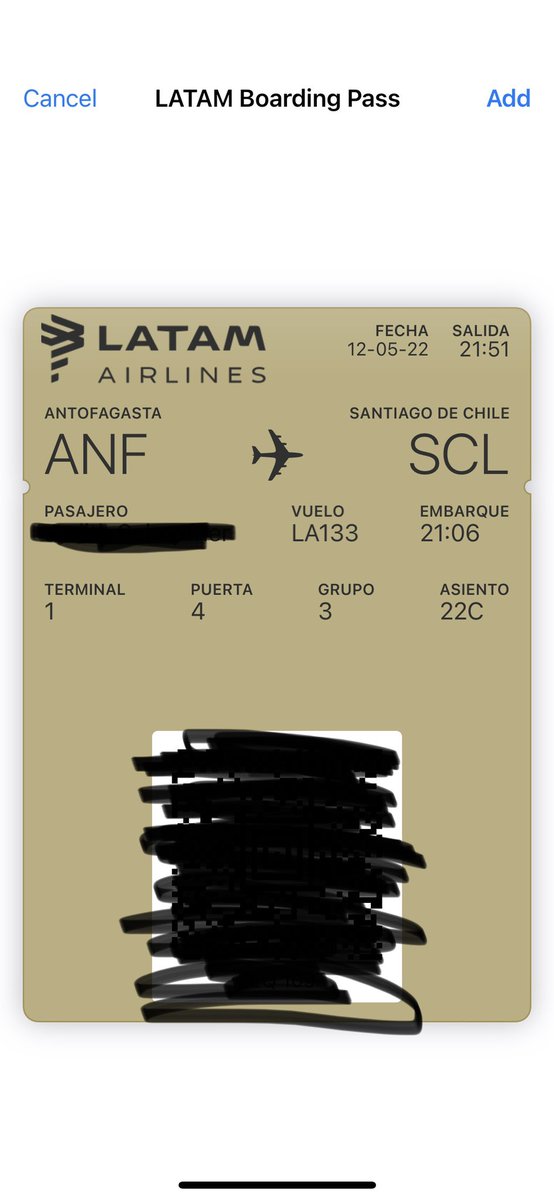iFabricioMatos's tweet photo. @LATAMAirlinesUS iPhone App showing the boarding pass of another flight/passenger. I’m in São Paulo/Brazil 😬 https://t.co/Me9T9RPN0l