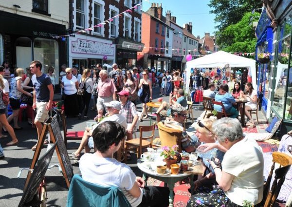 NorwichLanes's tweet photo. It’s back! We are delighted to announce the return of the Norwich Lanes Sumner Fayre >>> https://t.co/V1B5itkMLD #Norwich https://t.co/5BRjfdN5Gp