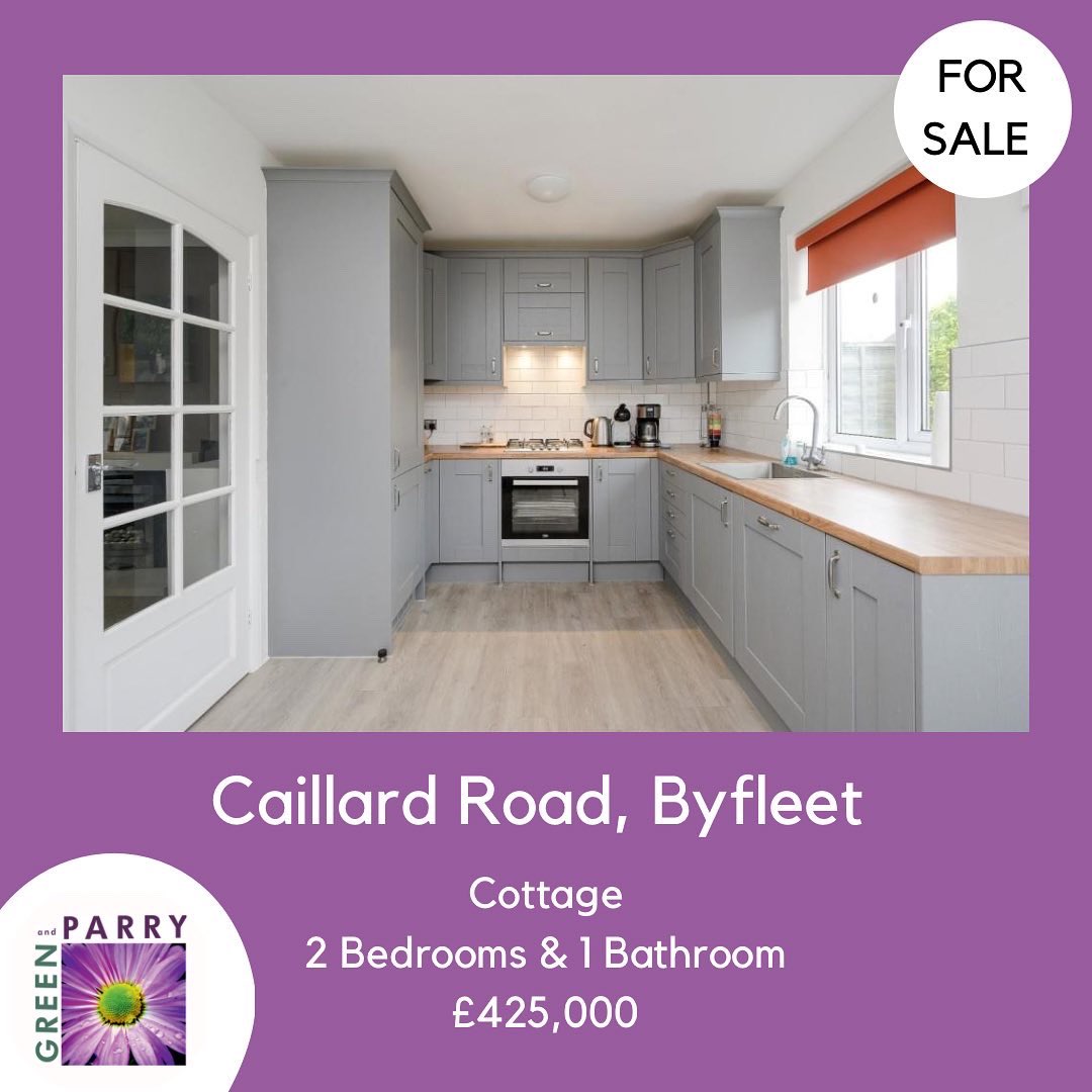 greenandparry's tweet photo. Green and Parry are presenting to the market this two large double bedroom, Mid terrace house with off street parking and good size private garden. Positioned in a good road in the heart of Byfleet Village close to local Village shops and amenities. https://t.co/FRga4laOf3