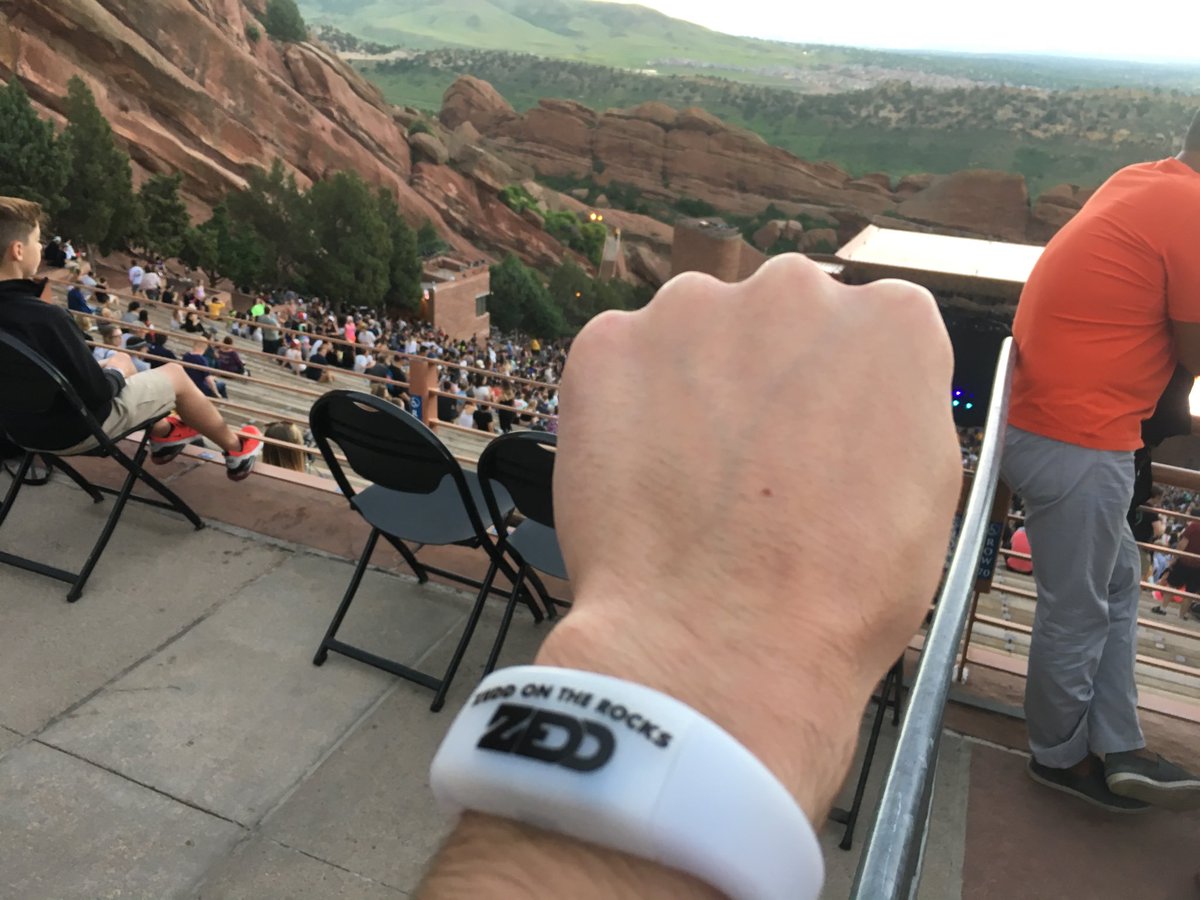colt45price's tweet photo. @minniethewinn @Zedd @RedRocksCO @MatomaOfficial @Audien @discolines Zedd on the Rocks was back in 2019 to kick off the #OrbitTour https://t.co/BZN8iZbPP5