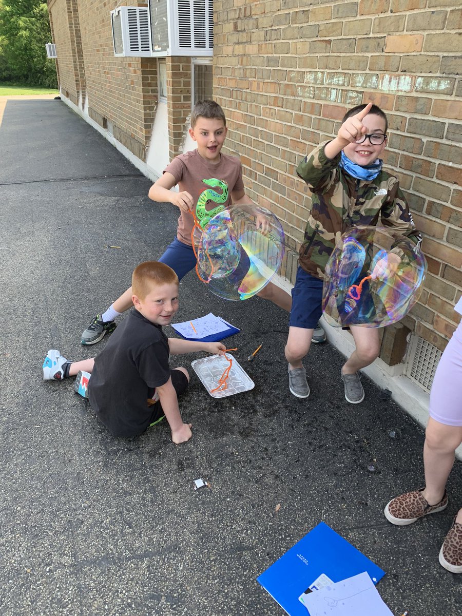 Nicole Hertel tweet media