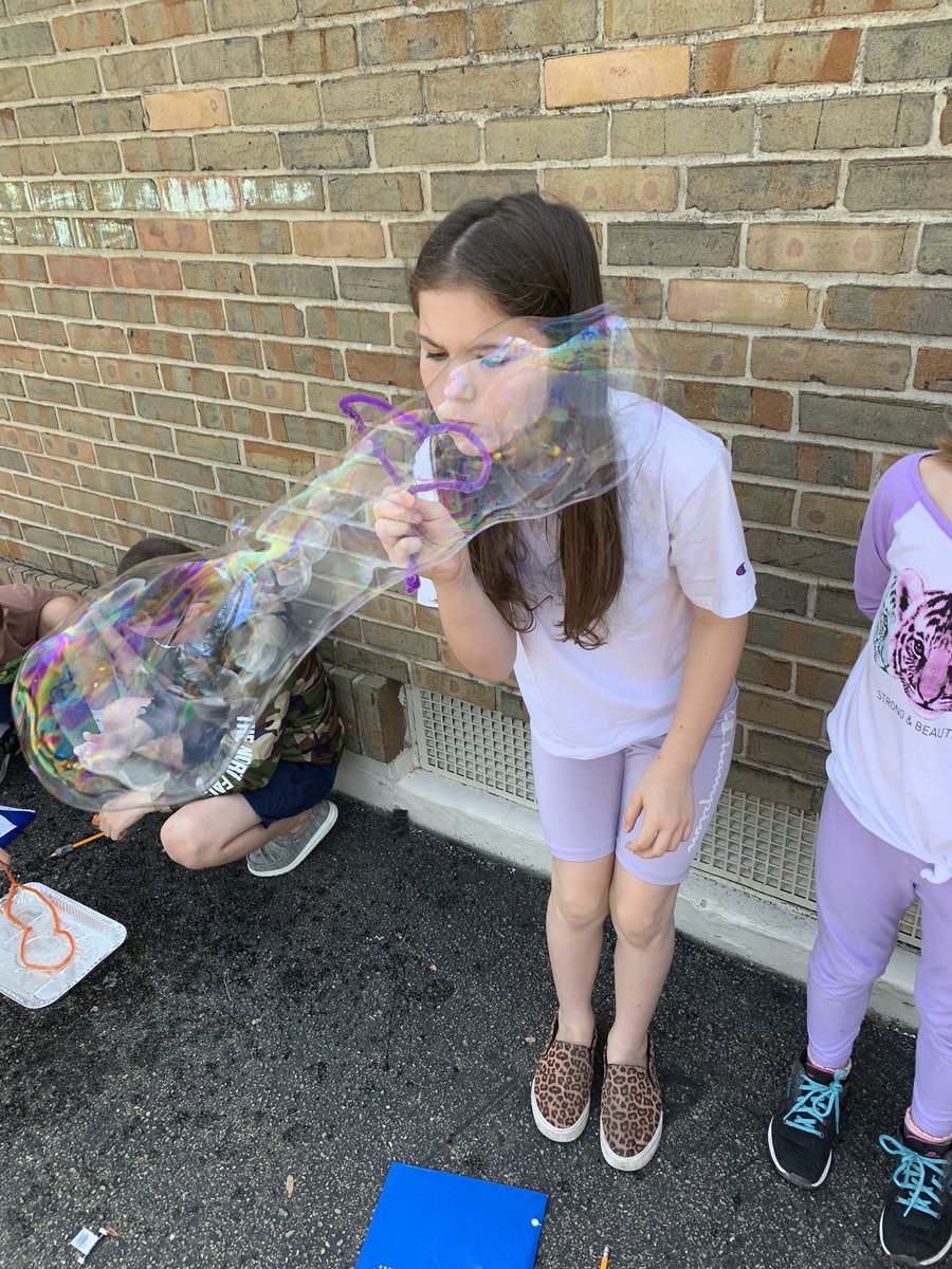 Nicole Hertel tweet media