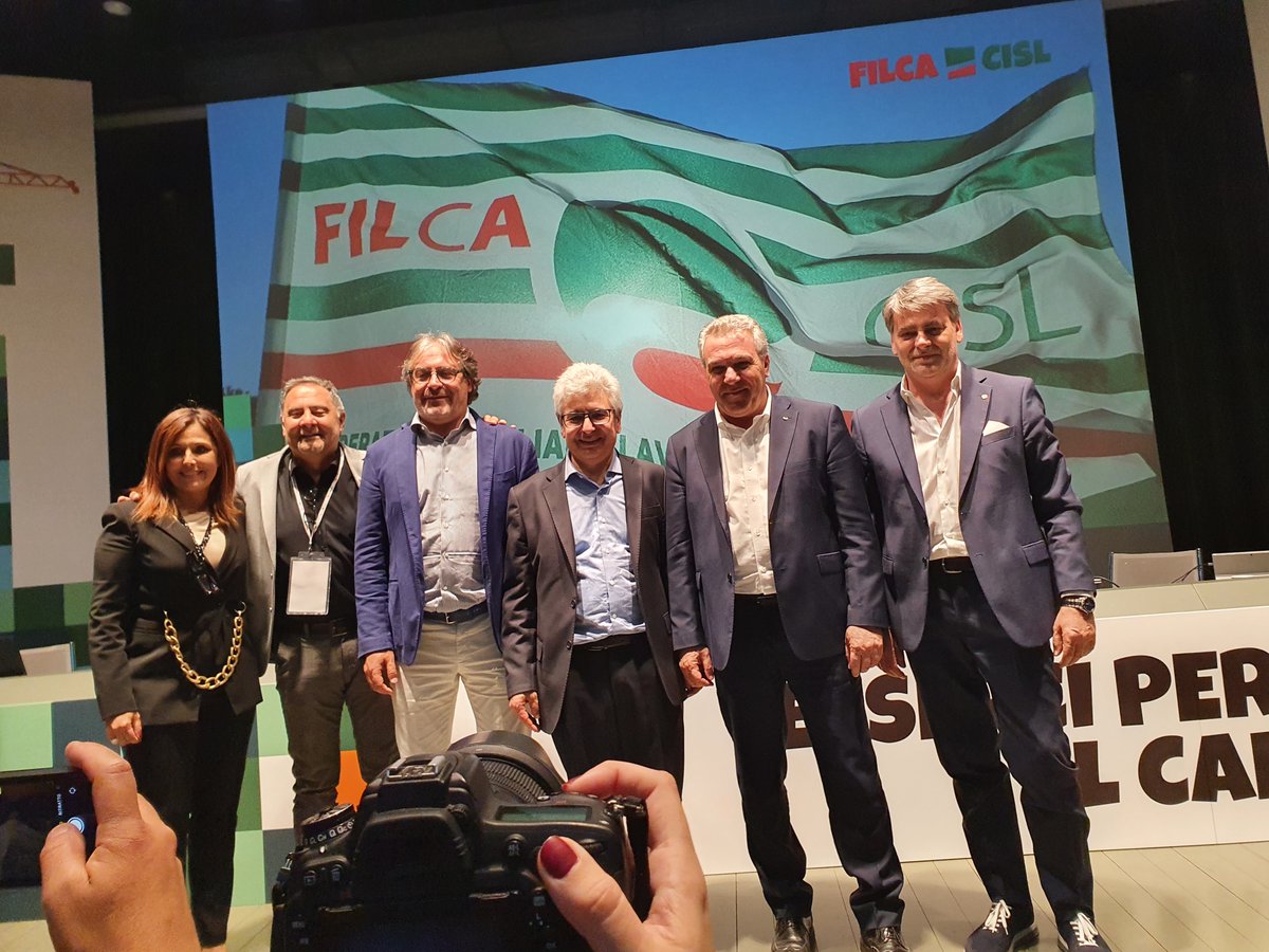 Enzo Pelle è stato confermato segretario generale della Filca-Cisl nazionale. Confermata anche la segreteria: Ottavio De Luca, Cristina Raghitta, Angelo Ribelli, Claudio Sottile. 

#costruireilcambiamento