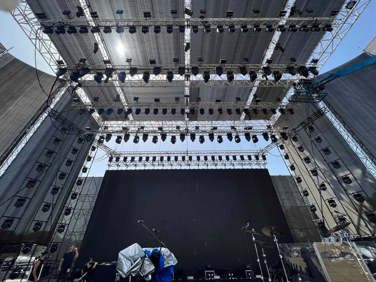 ClayPakyNews's tweet photo. Claypaky on stage with #Maroon5 in Israel 🇮🇱
9-10 May 2022 - Hayarkon Park, Tel Aviv

110 x #Sharpy
64 x #MidiB
52 x #MiniB
48 x #SceniusUnico
36 x #Mythos2

Lighting Design by Brian Jenkins
Lighting supplied by #Sincopa2002
📸: Ori Ben Lulu

#Claypaky #IgniteYourShow https://t.co/2wCepX7MzE