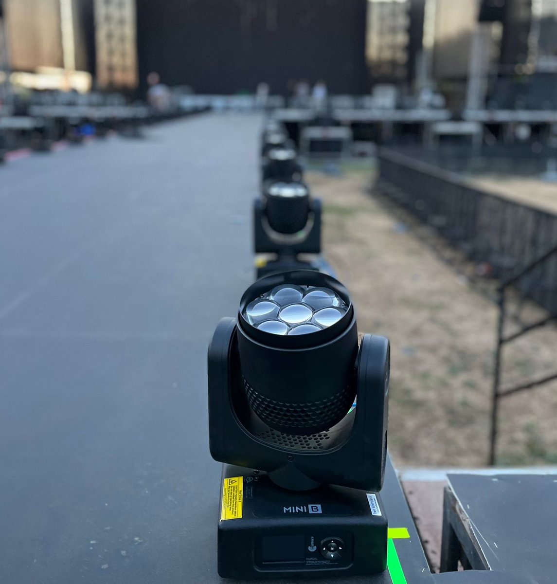 ClayPakyNews's tweet photo. Claypaky on stage with #Maroon5 in Israel 🇮🇱
9-10 May 2022 - Hayarkon Park, Tel Aviv

110 x #Sharpy
64 x #MidiB
52 x #MiniB
48 x #SceniusUnico
36 x #Mythos2

Lighting Design by Brian Jenkins
Lighting supplied by #Sincopa2002
📸: Ori Ben Lulu

#Claypaky #IgniteYourShow https://t.co/2wCepX7MzE