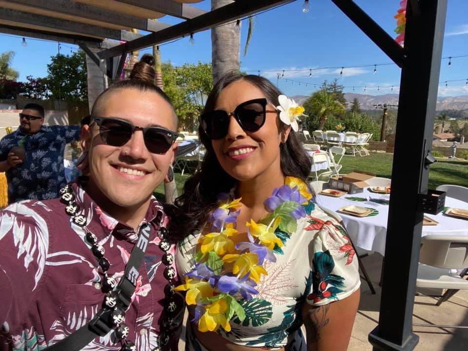 KeepitSocal's tweet photo. I’ve had these #clubmasters for 5 year. I’m super bummed they broke. I wonder if @ray_ban could help a brotha out https://t.co/HCM7hDegfA