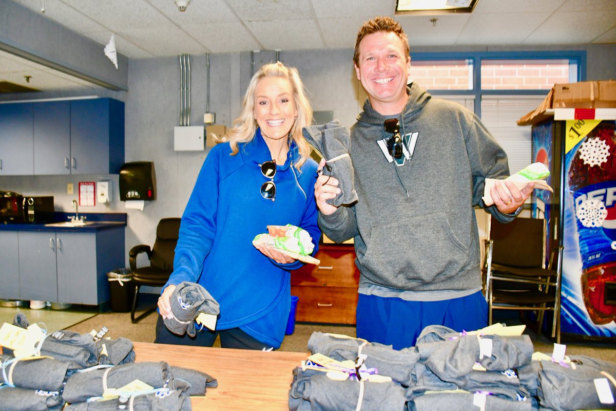 WVUSD_Tweet's tweet image. Go Mustangs! Superintendent Taylor’s team rings in Staff Appreciation Week at @Walnut_Mustangs today. Thank you for being &quot;All In&quot; for our kids! #WVUSD52 #ReconnectRestoreReimagine #BreakfastAndTShirts