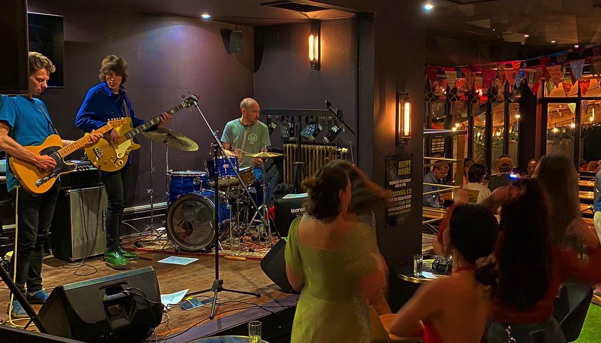 Tonight at 7:30pm we have the incredible Hepcat Calloway’s Hot Swing Night! Get ready to dance the night away like these lovely ladies 💃🕺 #cardiff #livemusic #swingmusic #livevenuecardiff #jazz