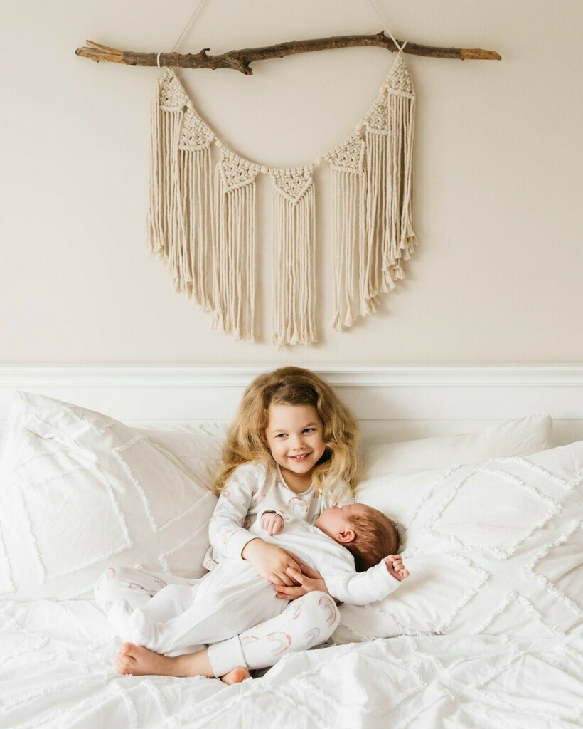 AlinaKaras's tweet photo. Did you know that I have a free short and compact guide on how to take better photos of your kids? 📸

It's perfect for busy overwhelmed mums who want candid and natural photos of their little ones.

Is that you?

It will teach you my tried and tested… https://t.co/f4YICjWrTT https://t.co/IhI1nfvSbU