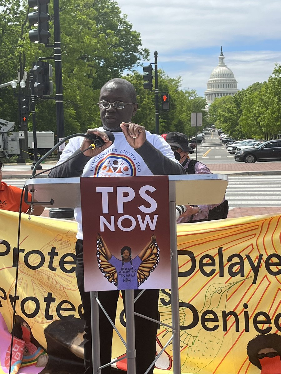 adhikaar's tweet photo. “FORWARD EVER! BACKWARD NEVER!” Jeremiah, Sierra Leonean TPS holder @AfricansUS
#beyondtemporary #wearehome #tpsjustice https://t.co/4MIXjelOSx
