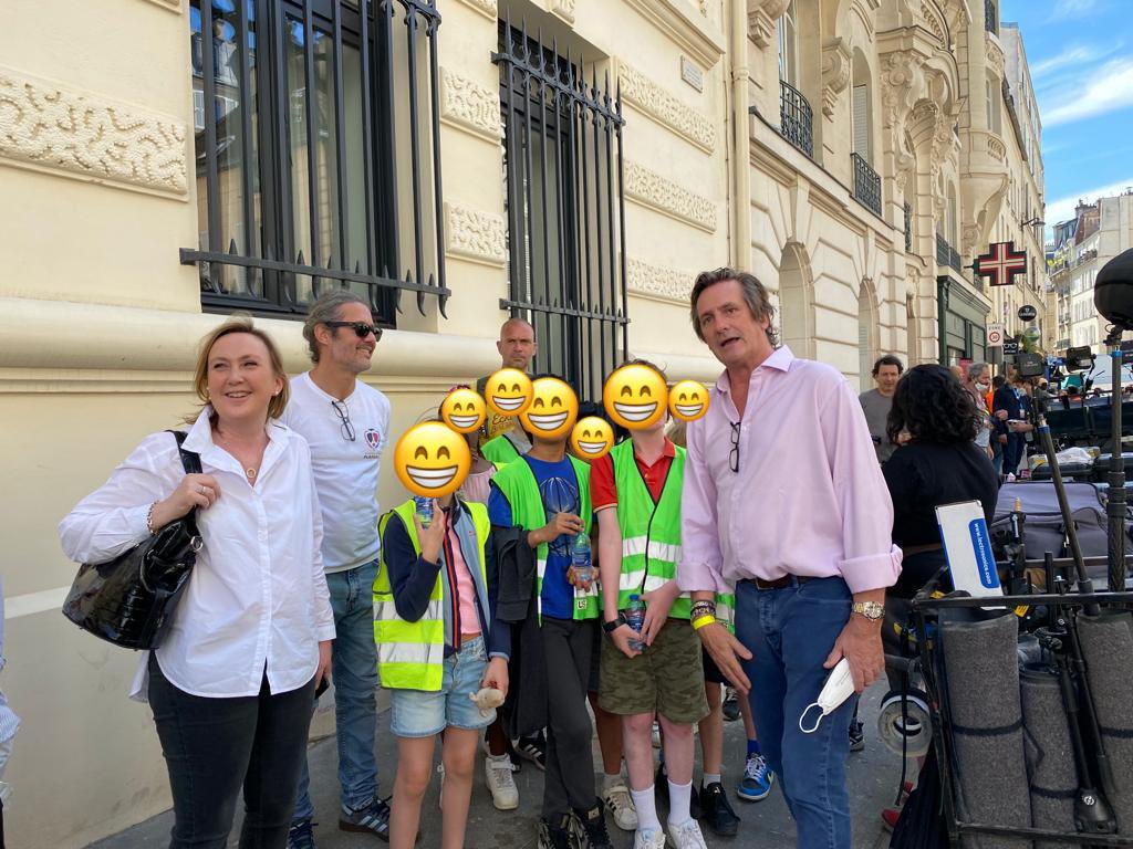 emmadauvergne's tweet photo. 🎥🍿Heureuse d’avoir assisté aux coulisses de la série #TheNewLook avec les #centresdeloisirs #Duquesne et #Chomel
😊 Merci à la @MissionCinema et à #BloomProductions pour leur accueil chaleureux. Rdv demain avec l’école #LaMottePicquet ! @mairie7 @datirachida https://t.co/Y7ph8bHYk8