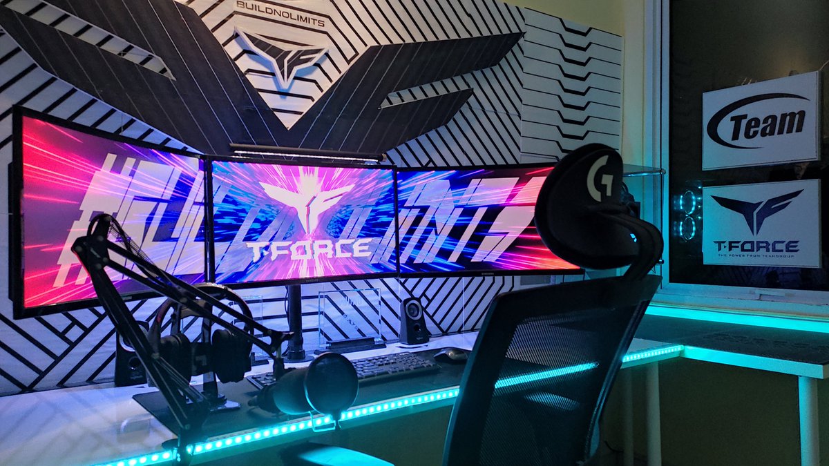 Yudho_Sp's tweet photo. This my last photos for submitting contest #buildnolimits from TEAMGROUP - Global TEAMGROUP Indonesia
This setup is called:
THE FREEDOM T-FORCE WINGS. This setup has inspiration from T-Force Logo and I'm built like a Wings. https://t.co/ickEgXhpQ8
