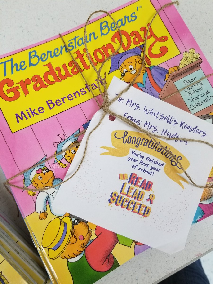 mrsbrandyhudson's tweet photo. Ready to send our Kindergarten Titans @Timberridge_HCS into summer with a #newbook to celebrate the completion of their first school year. 💙💛 🎉📚 #beareader #Kindergarten https://t.co/qzL3zv4Hi5