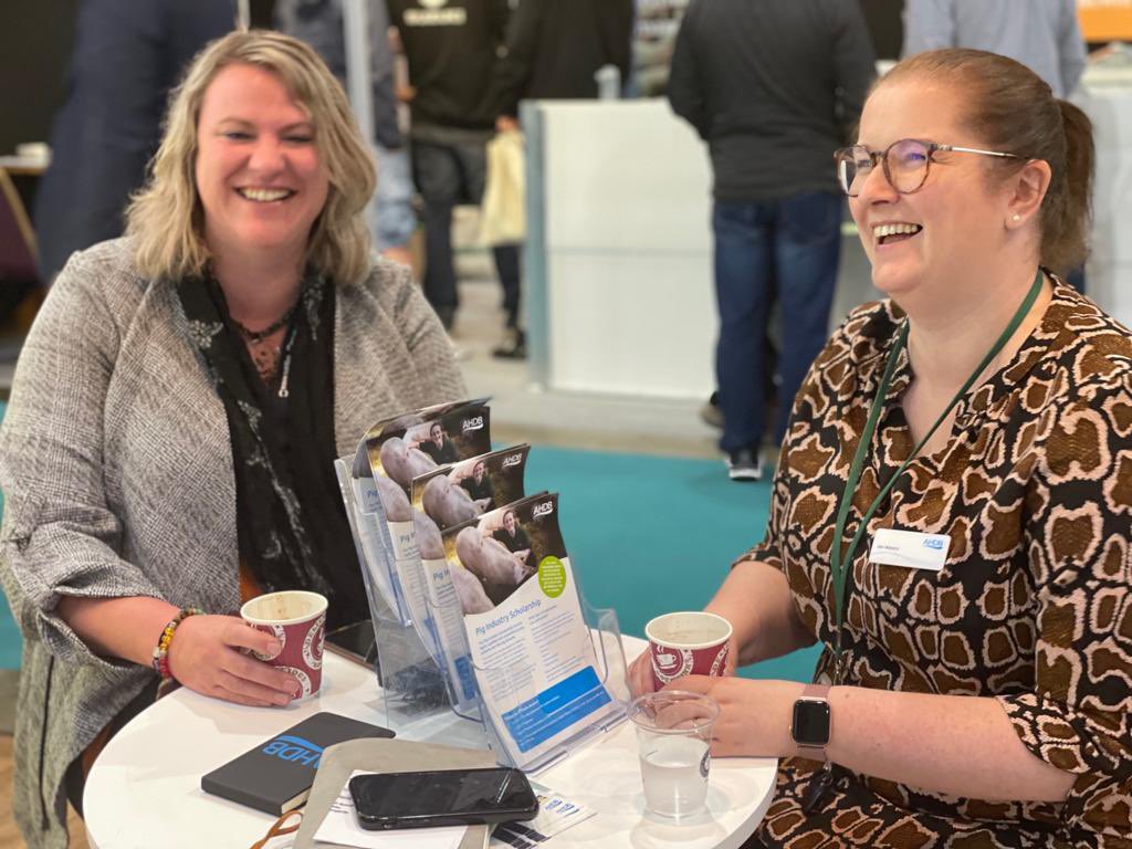 Jen Hartley tweet media