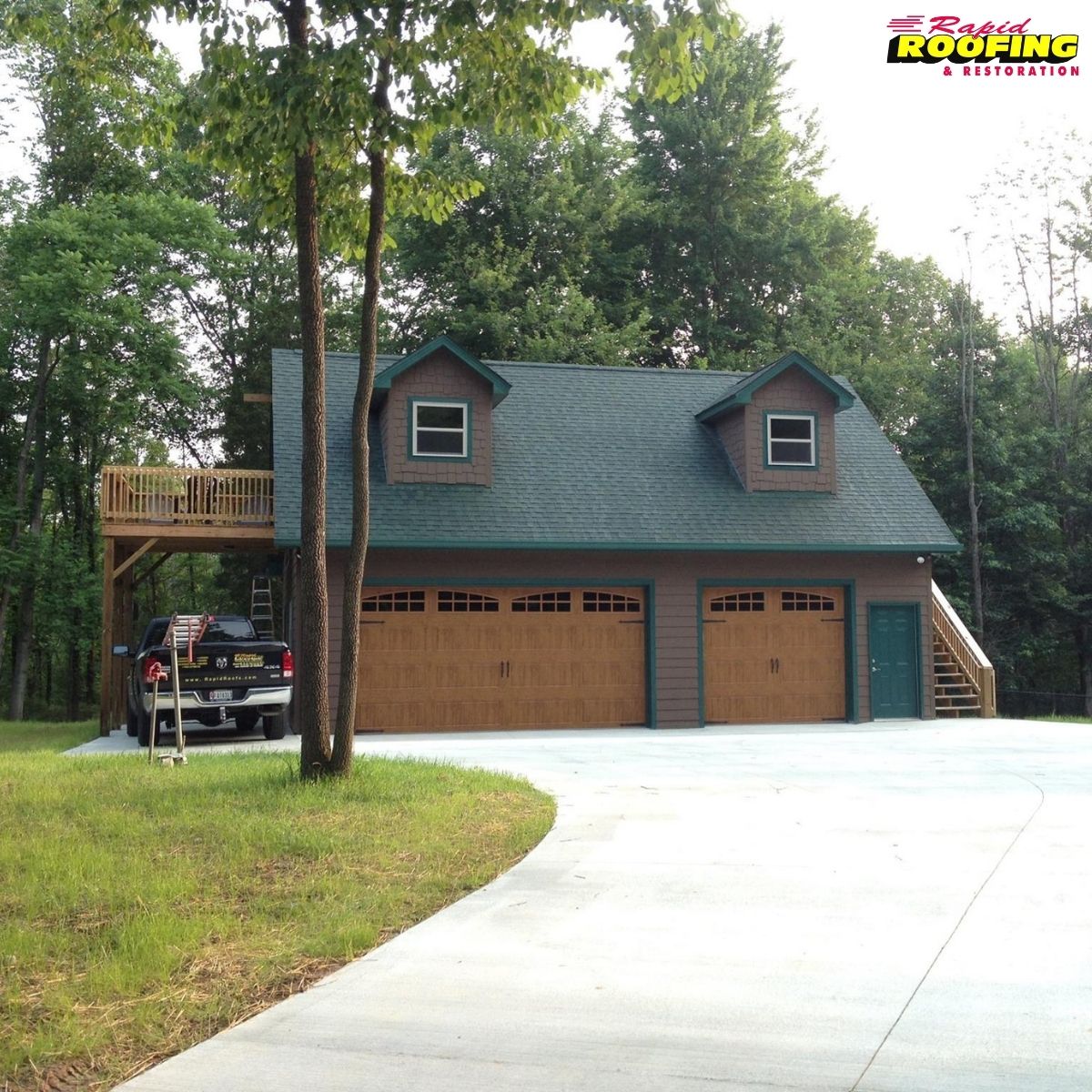 Is your #roof between 10 and 20 years old? It may be time for an inspection or a new roof altogether. We're here to help. 🏡 bit.ly/3AF7QW9