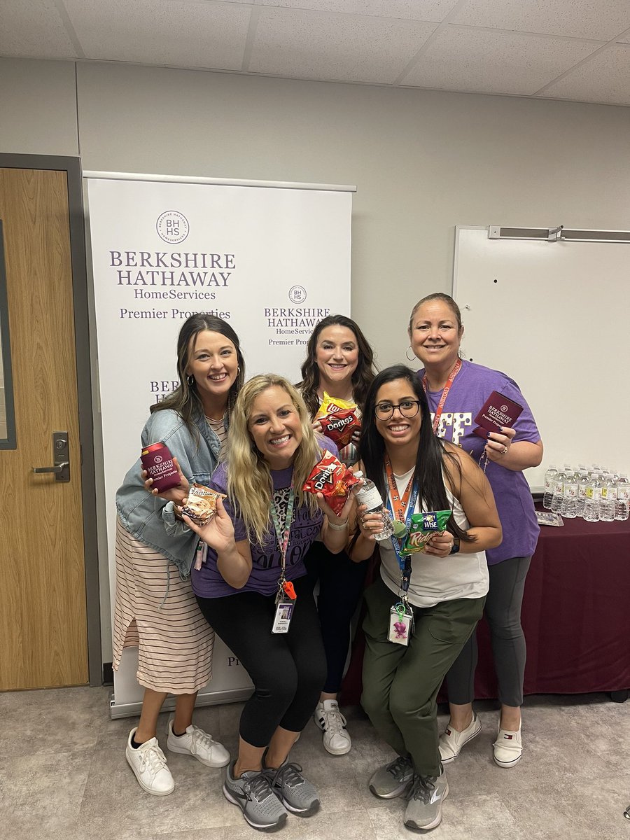 Love our sponsors!!! Thank you for the sweet and salty snacks <a href="/BHHSRealEstate/">Berkshire Hathaway HomeServices</a> #fielderpride