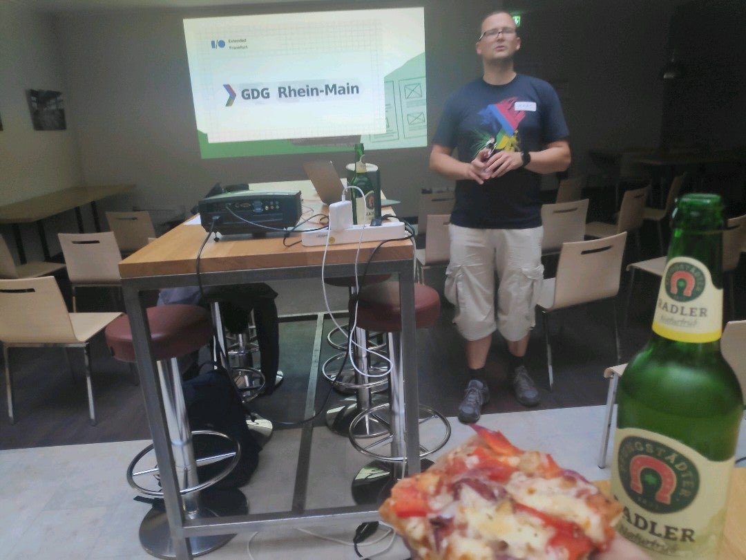 mknittig's tweet photo. #io13 live stream at @gdgrheinmain (@ Friends Kantine und Catering in Frankfurt, Hessen) https://t.co/oC6fnYNLuZ https://t.co/OWWZVJRKWW