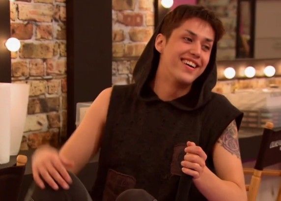 adoresvoice's tweet photo. we don't talk enough about danny/adore delano in season six of rpdr https://t.co/YMywKMiQkR