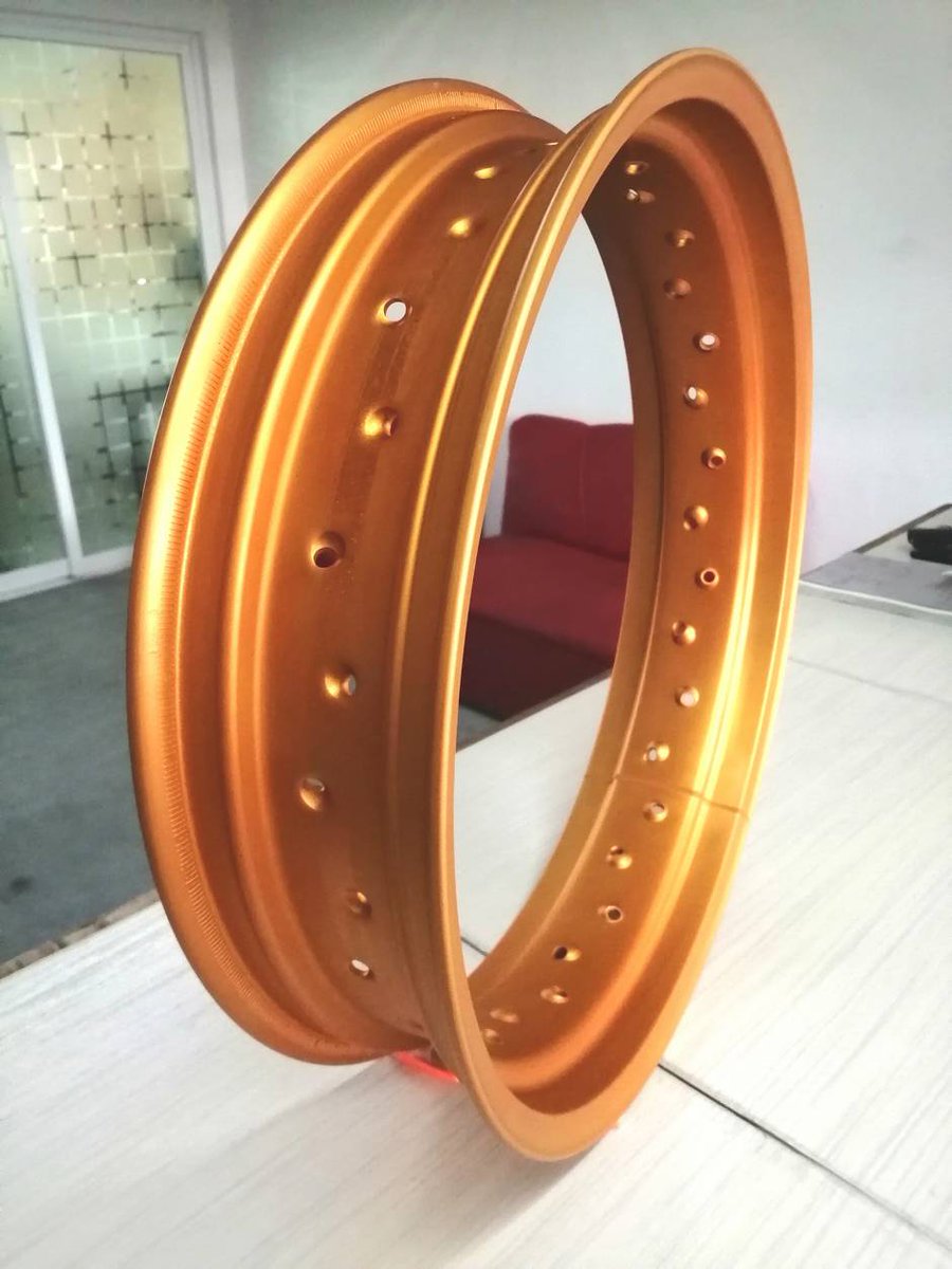 GsiPuebla's tweet photo. ¿Sabías qué puedes colorear tus piezas de #Aluminio sin necesidad de #pintura? El Anodizado a #Color no requiere mantenimiento y ofrece protección contra la humedad, polvo y rayos solares, sin perder su apariencia y brillo. #Industrial #Mexico
Más info en: https://t.co/nwPVH2CMRH https://t.co/R50jtrm2k8