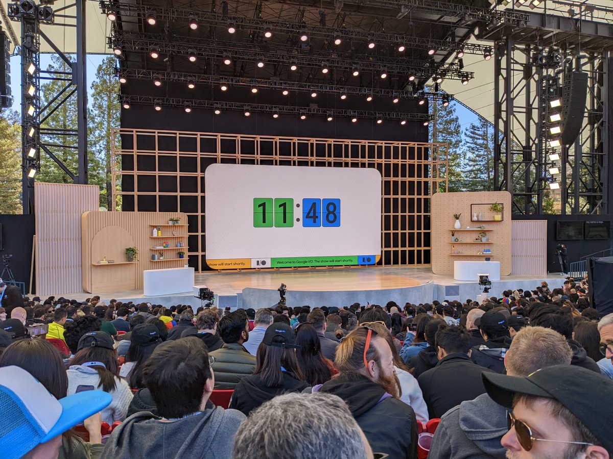 _AndrewBailey's tweet photo. Hello from Shoreline Amphitheater! #GoogleIO https://t.co/7llb3yXruv