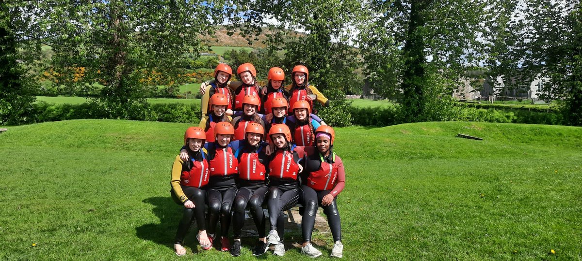 ty_naas's tweet photo. Some of our crew showing great balancing skills! #kayake #giveitago #TY https://t.co/cg5iJGp036