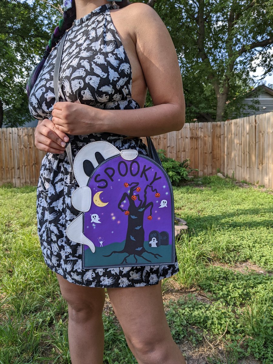 Sparkling_Punk's tweet photo. I'm launching a Kickstarter!💜🖤
This Spooky Tombstone Ghost ITA Bag has been in the making for the past 2 years and I am so happy I finally found the perfect manufacturer to make my dreams come true!💜 #Kickstarter #itabag #Halloween #spooky https://t.co/q7euA9lKfe