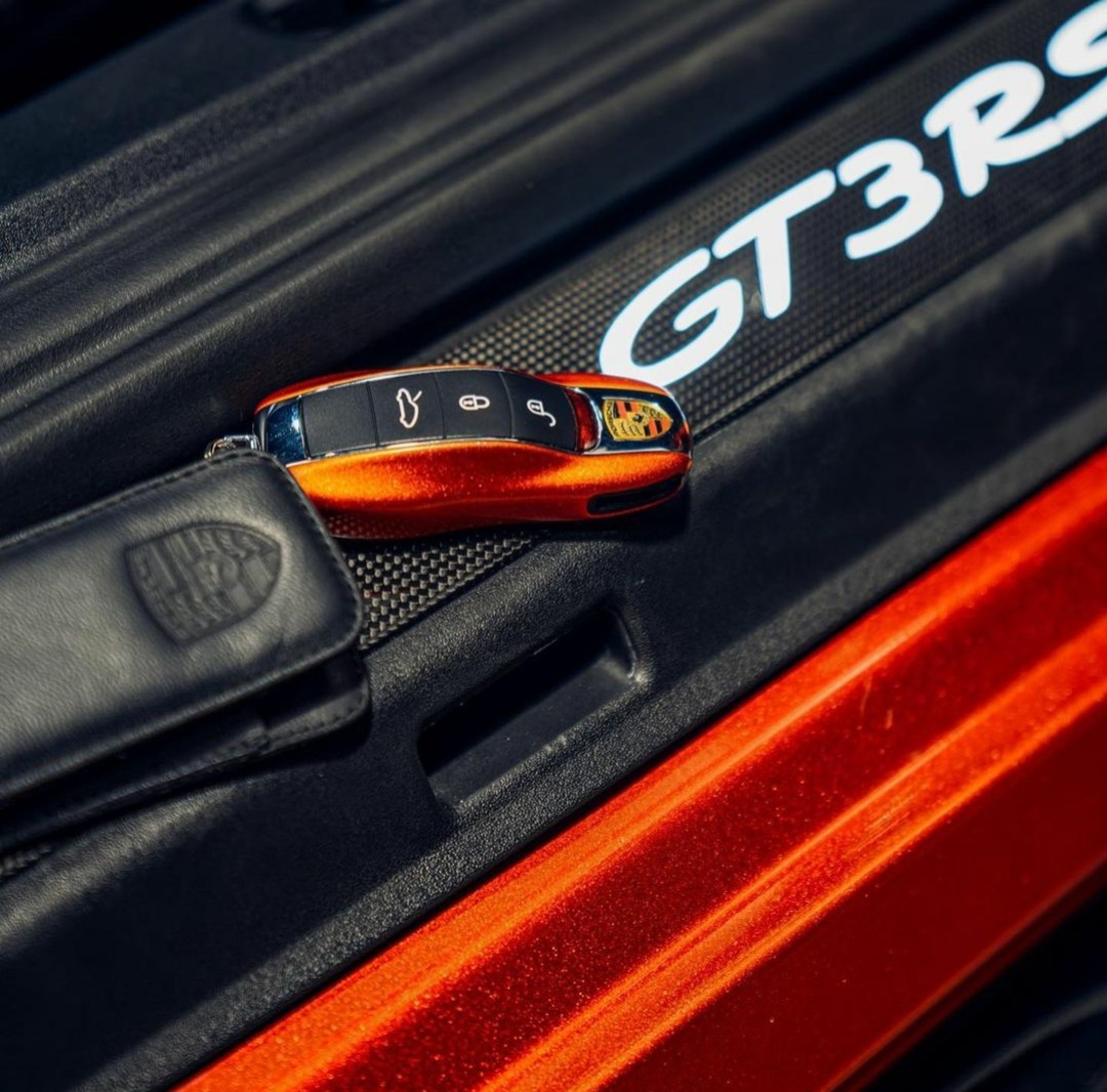 PorscheCIub's tweet photo. Paint-to-Sample McLaren Volcano Orange 991 GT3 RS https://t.co/eVygxktmwg