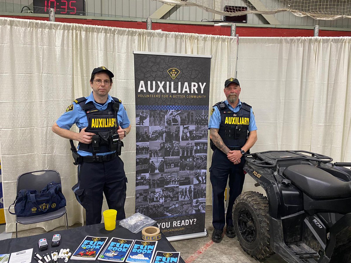 OPP_ER's tweet photo. #RenfrewOPP Auxiliary members attended the Annual Renfrew and Area Home, Garden and Leisure Show at the Mateway Activity Centre over the weekend. The OPP's 4 wheelers were on display and Auxiliary provided educational handouts for the kids. #Auxiliary ^ajc https://t.co/Bc1qWJqOTG