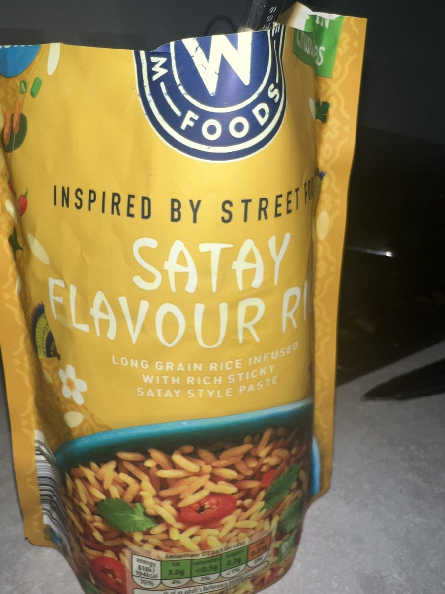 Tazzarelli_'s tweet photo. @AldiUK opened this ‘new’ satay rice to have with my dinner to find this? What on earth is this? It’s DISGUSTING https://t.co/PA5vP8oORA