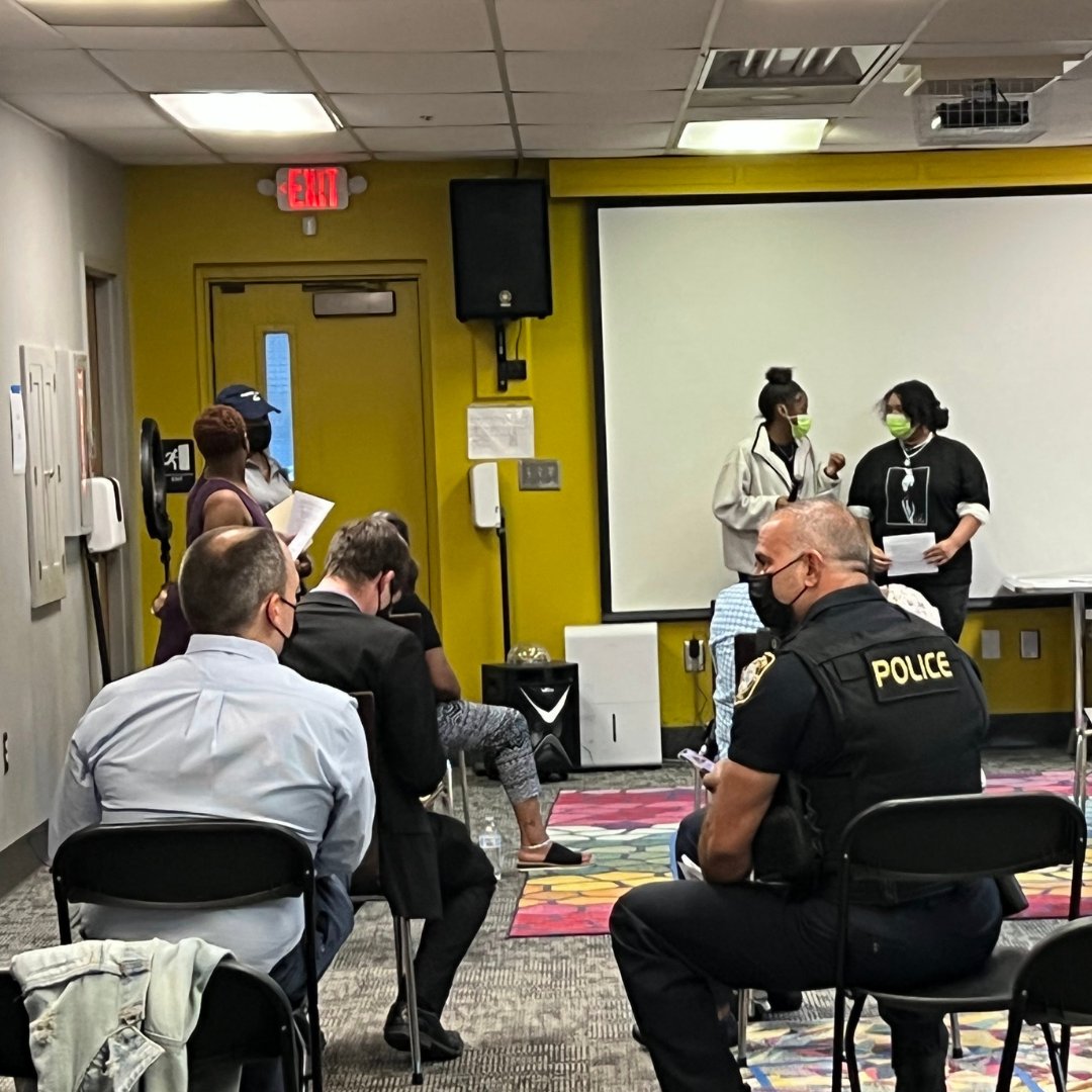 _YellsInc's tweet photo. Big Thank You to everyone who came out last night to our first Marietta Police Dept Town Hall in 2 years!! We had a lot of community members come out and ask important questions about the safety and development of Franklin Gateway, and we heard some really great discussions! https://t.co/K03lUdIV9j