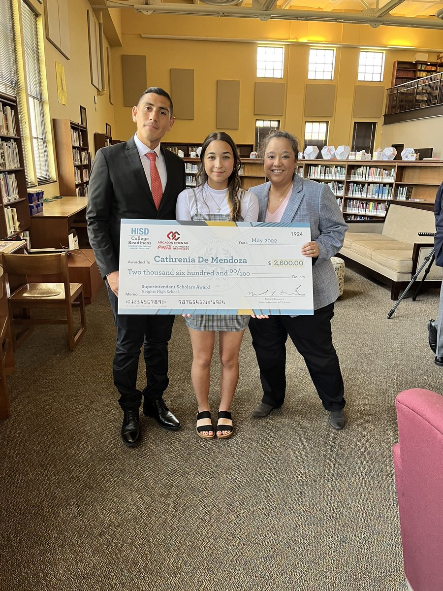Heights High School (@ghostofheights) on Twitter photo So excited for Cathrenia for winning the <a href="/HISDSupe/">Mike Miles</a> & <a href="/CocaCola/">Coca-Cola</a> scholarship! <a href="/HoustonISD/">Houston ISD</a> @HISD2College So excited for Cathrenia for winning the <a href="/HISDSupe/">Mike Miles</a> & <a href="/CocaCola/">Coca-Cola</a> scholarship! <a href="/HoustonISD/">Houston ISD</a> @HISD2College