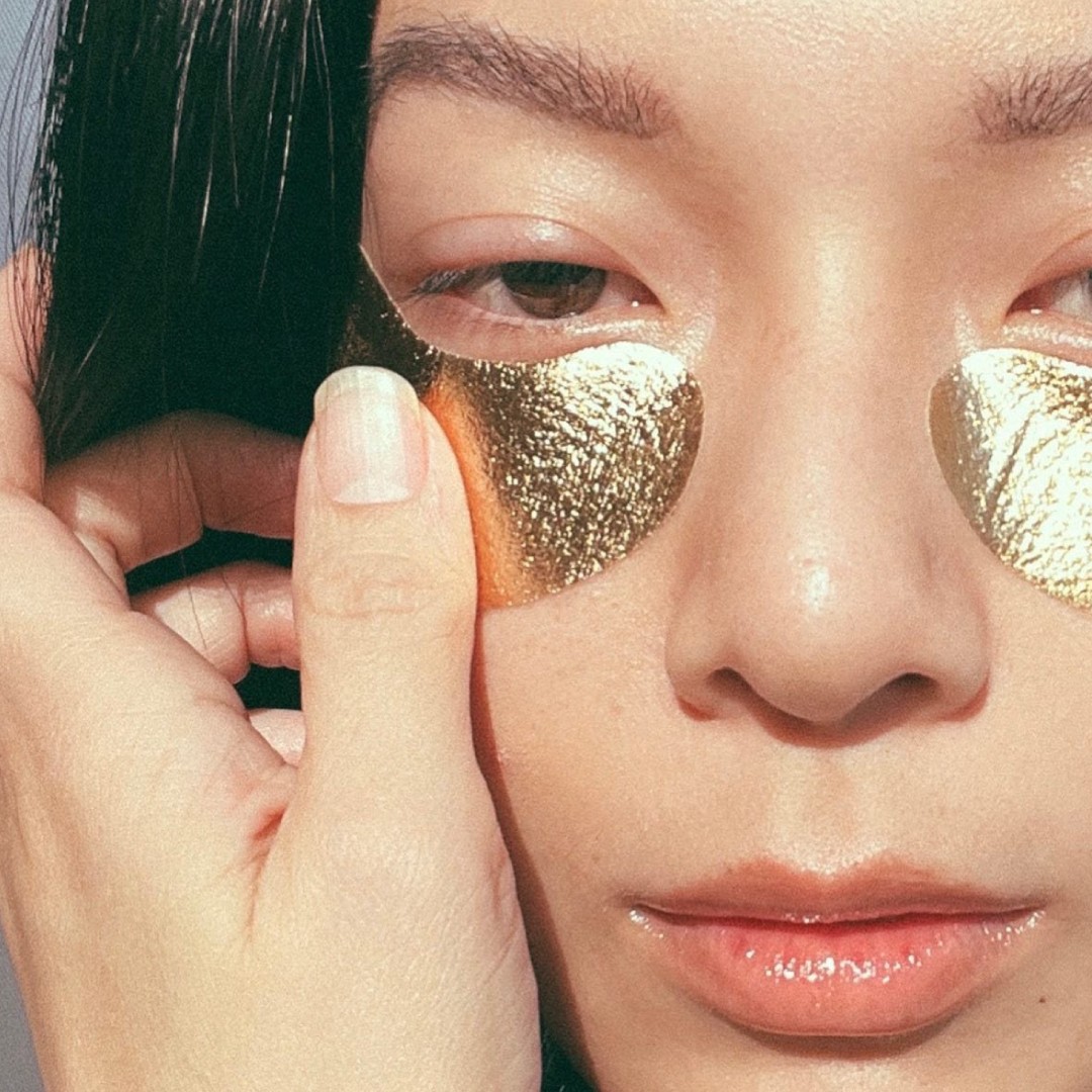 cohorted's tweet photo. Show us your eye mask selfies Cohortees!! Use #ClaimYourBags to feature🤍
.
.
.
#WanderWellness #Cohorted #CohortedBeauty #CohortedBox #CohortedBeautyBox https://t.co/fKZxMnfYxM