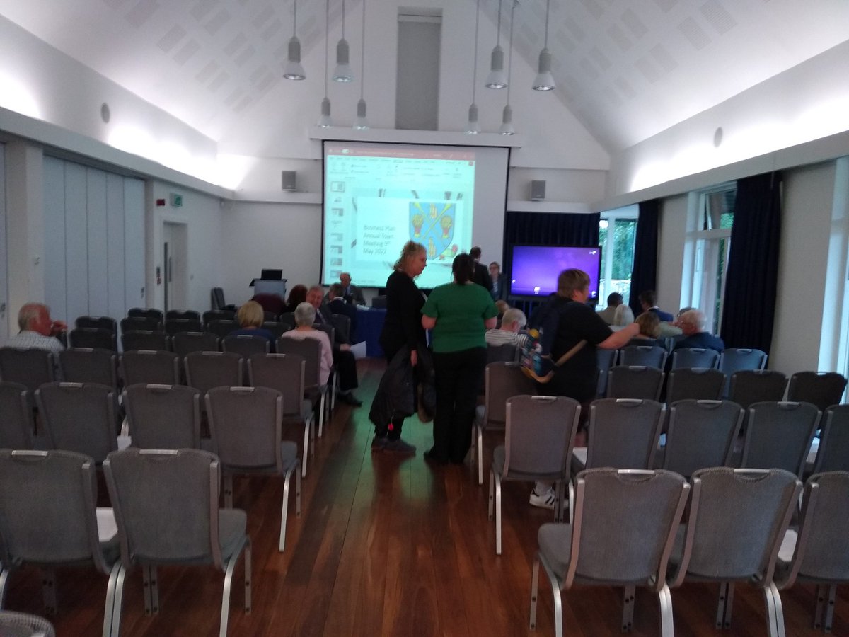IanKempWare's tweet photo. Into my final week as Mayor of Ware! After Sunday's book festival, we had the Annual Town Meeting on Monday and Ware @FAIRTRADE meal last night. Today @GSK volunteers were helping all round the town as part of their Orange Day, including @southernmalting. Many thanks to all! https://t.co/42obleq7Iq