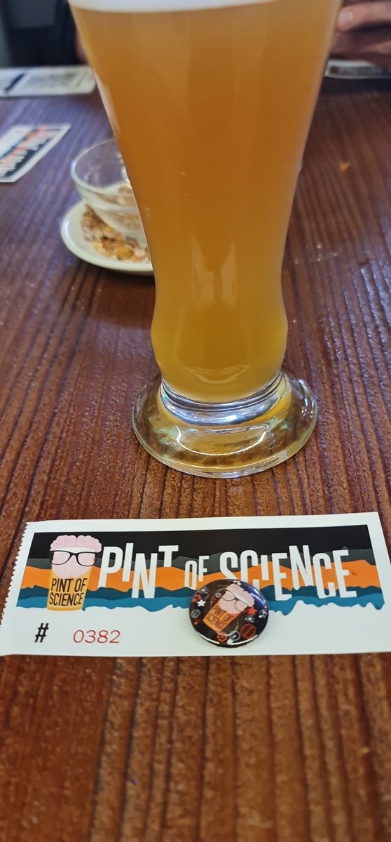 NacheeZgZ's tweet image. #Pint22ES ciencia y cerveza, que puede salir mal?