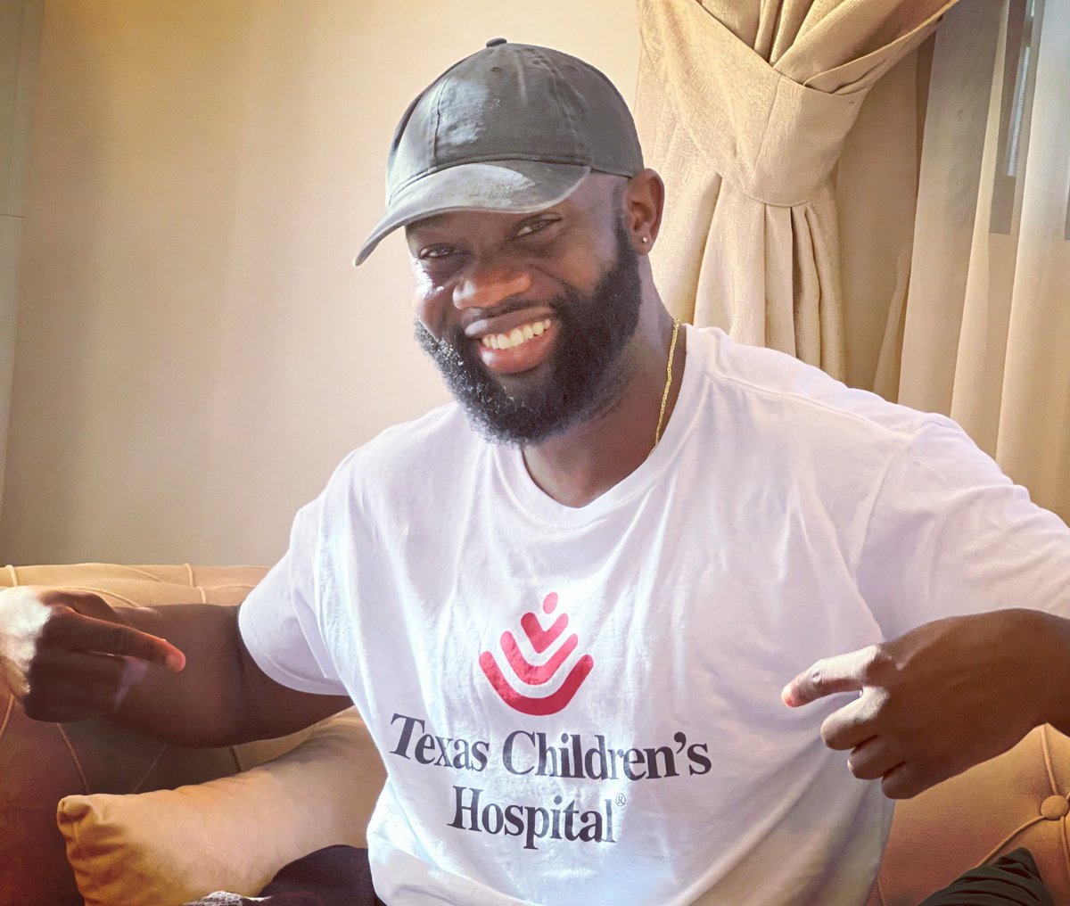 Brandon Esianor tweet media