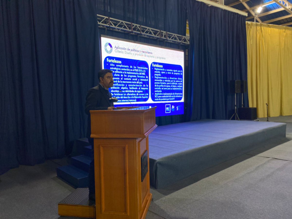 udeantofagasta's tweet photo. 🔴En el Gimnasio Jorge Tomicic K. de nuestro Campus Coloso se desarrolla la segunda Jornada de Difusión de nuestro Proceso de Autoevaluación Institucional con miras a la #Acreditación2022 https://t.co/61aBRbfCrE