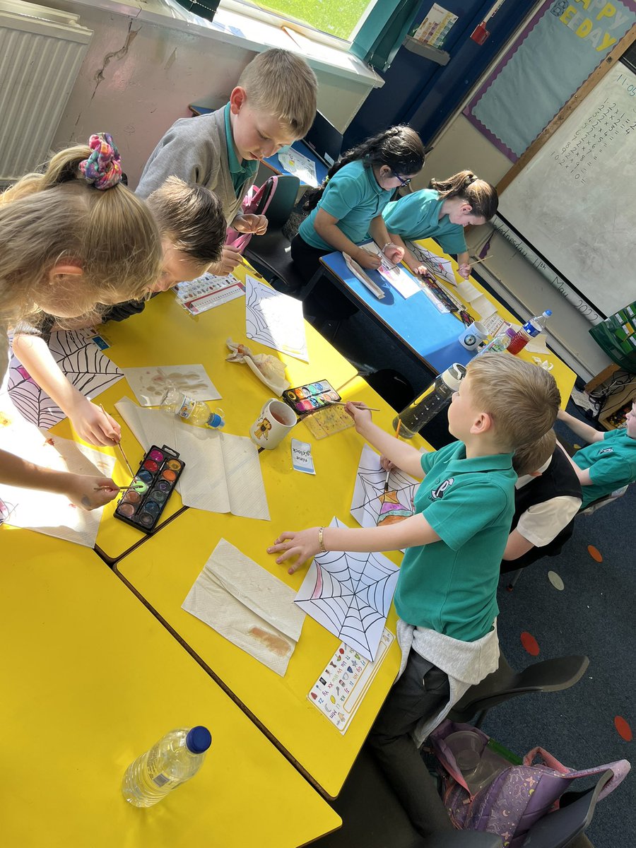 MissPaterson9's tweet photo. Working so hard on using watercolours to paint our spider webs we drew for our mini beats topic 🕷 https://t.co/bUm7AVCykG