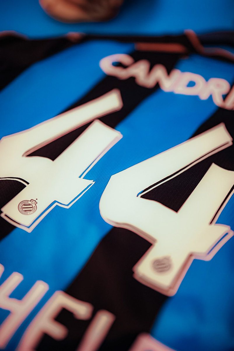 ClubBrugge's tweet image. Black and Blue. 🔵⚫️ #CLUUSG