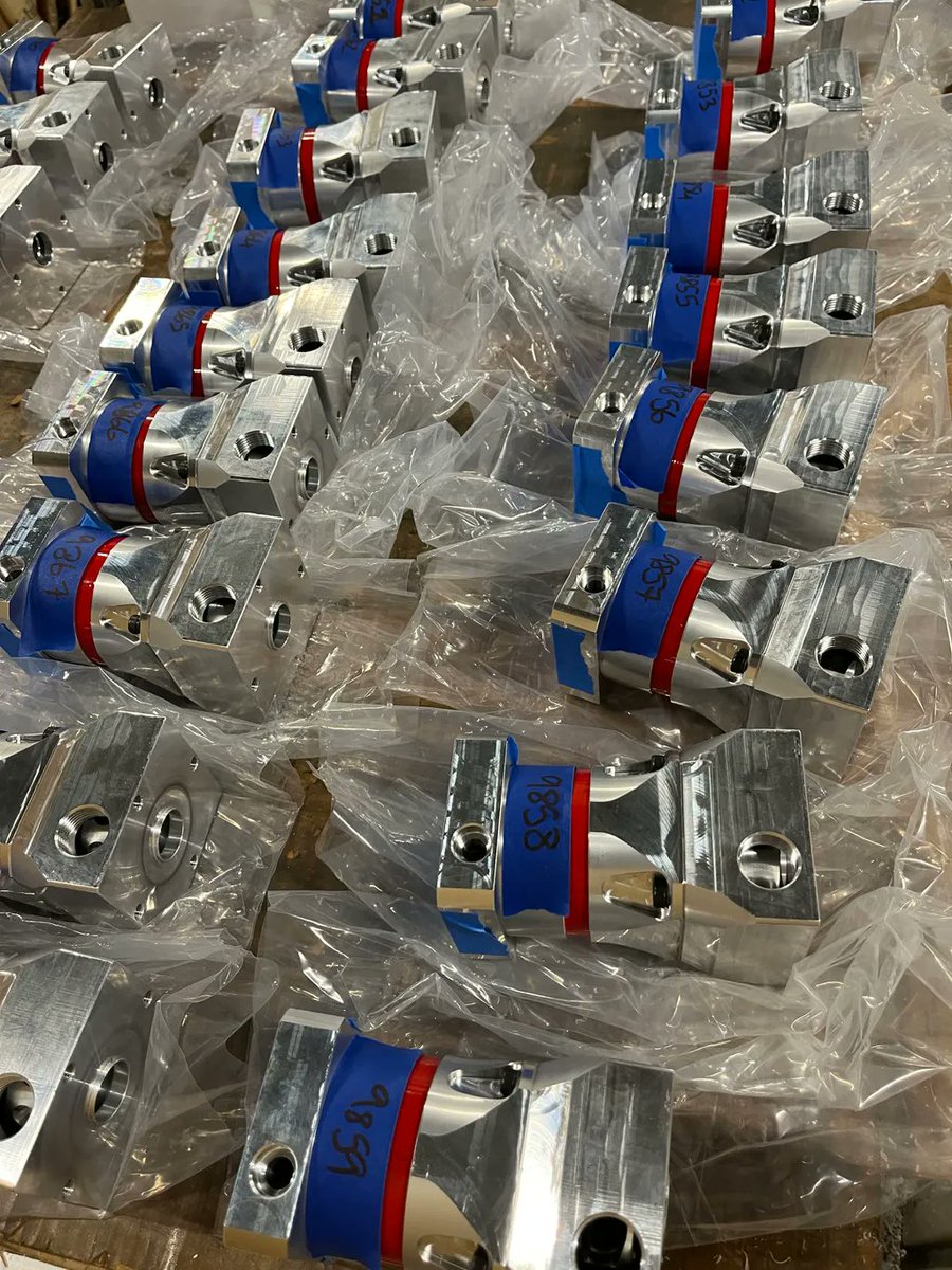 macrondynamics's tweet image. #MacronDynamics MPG inline planetary gearboxes are designed to eliminate the need for motor mounts used in a typical linear actuator drive system setup. This batch is ready to be assembled! Take a look at what other Gearboxes we have to offer: buff.ly/3KlhSPY