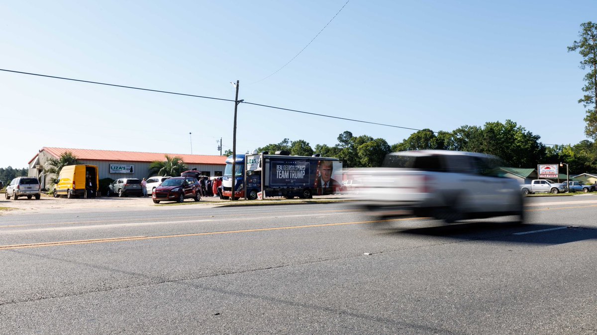 TakeBackGA's tweet photo. Don’t pass us by! 🚌💨 The #RealGeorgiaSpeaks Team Trump is still on the move. Check out our schedule here: https://t.co/TJUIBU1zI7 https://t.co/jL8QVoFNKu