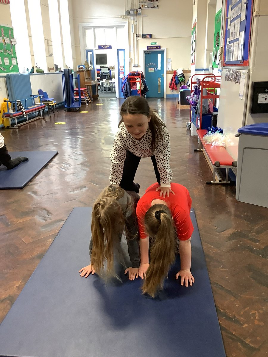 MissWalsh19's tweet photo. What an amazing last cheerleading session with D4! I have really enjoyed working with you all to learn a new skill - diolch yn fawr⭐️ I will definitely miss our sessions, youve all been superstars! @DeriSchool @MrWJonesDP https://t.co/8UGacsAQ5f